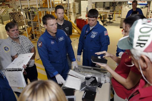 KSC-2009-6135
