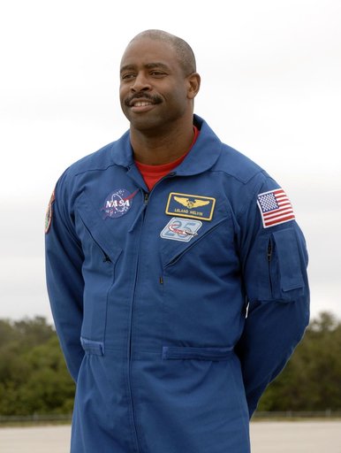 KSC-2009-6198