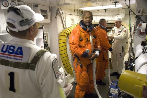 KSC-2009-6325