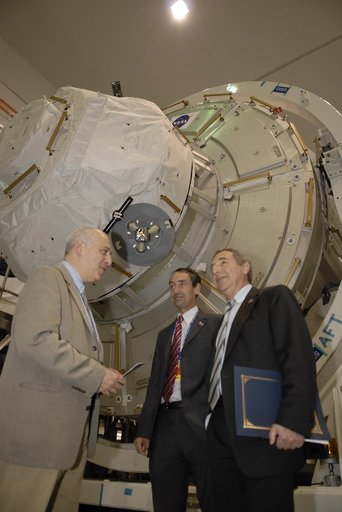 KSC-2009-6517