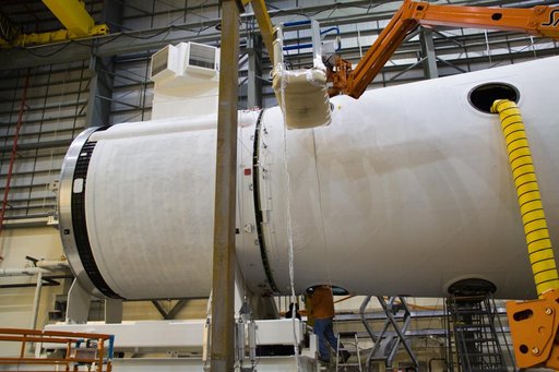 KSC-2010-1016