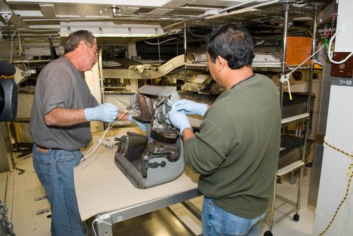 KSC-2010-1087