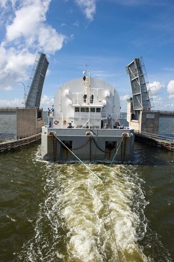KSC-2010-4858