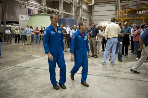 KSC-2010-4884