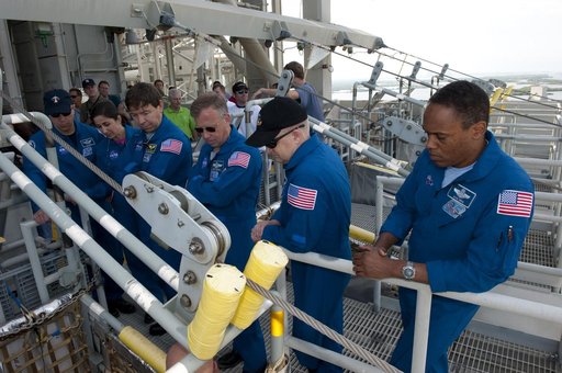 KSC-2010-5160
