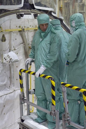 KSC-2010-5575