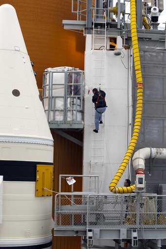 KSC-2010-5833