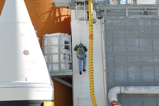 KSC-2010-5855
