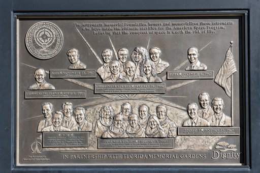 KSC-2011-1212