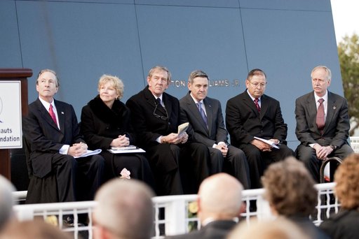 KSC-2011-1221