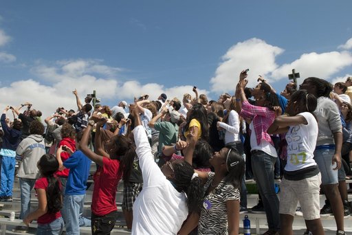 KSC-2011-2076