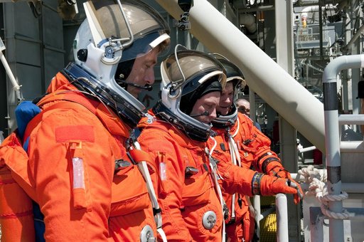 KSC-2011-2699