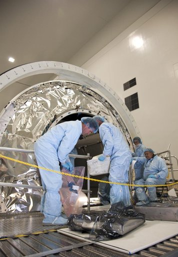 KSC-2011-2842
