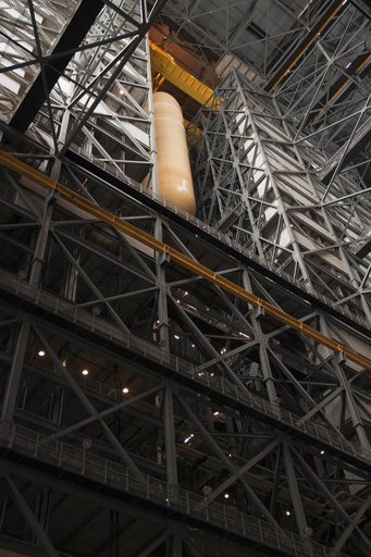 KSC-2011-3039