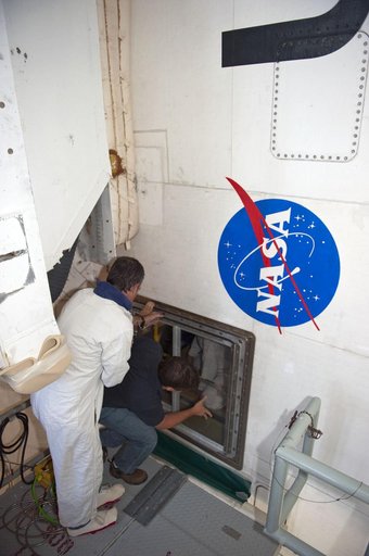 KSC-2011-3203