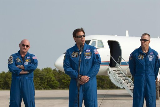 KSC-2011-3445
