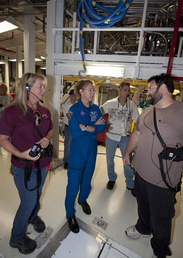 KSC-2011-3639
