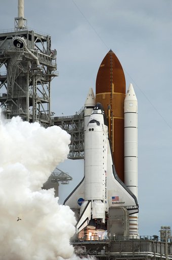 KSC-2011-3690