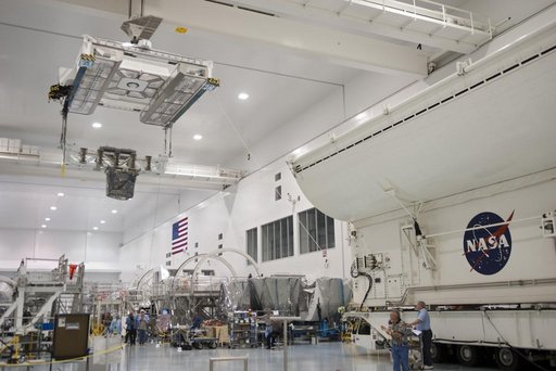 KSC-2011-3895