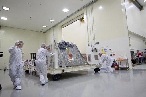KSC-2011-3914