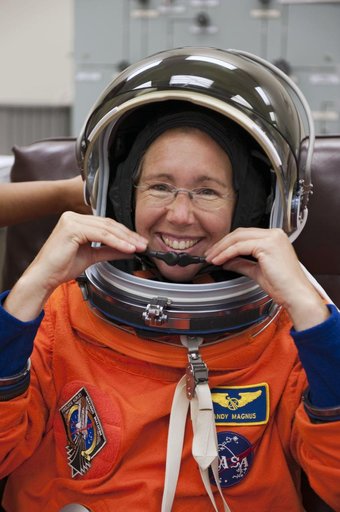 KSC-2011-4648