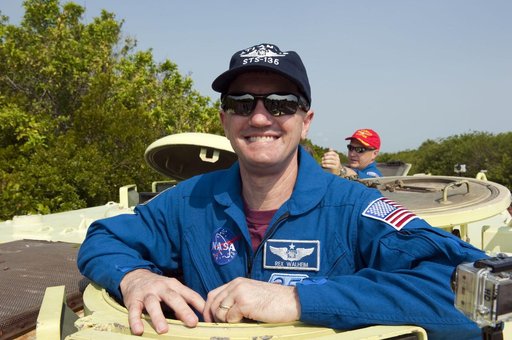 KSC-2011-4688