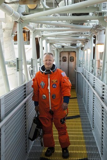 KSC-2011-4817