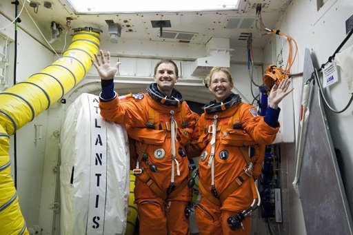 KSC-2011-4833