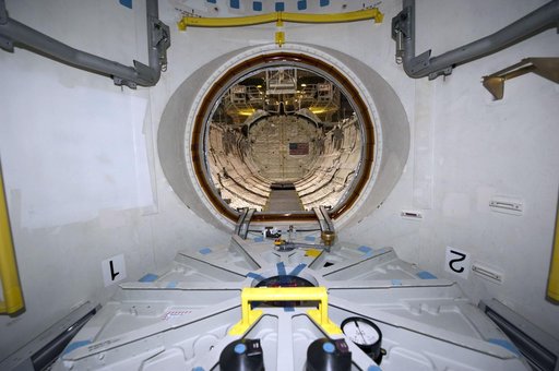 KSC-2011-4910