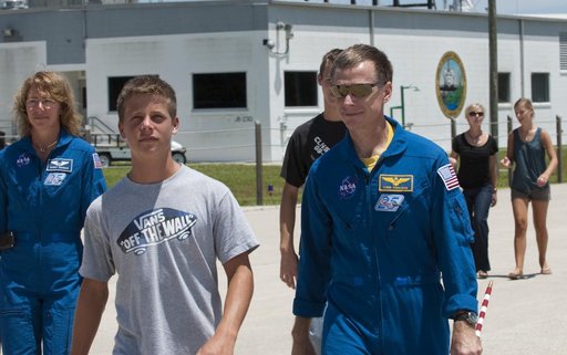 KSC-2011-5931