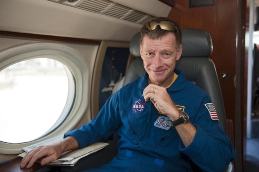 KSC-2011-5933