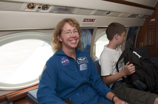 KSC-2011-5935