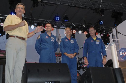 KSC-2011-6483