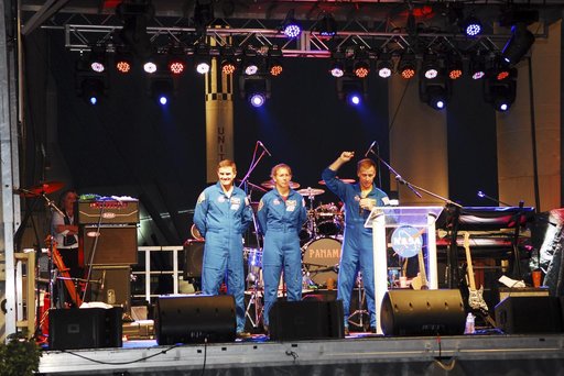 KSC-2011-6493