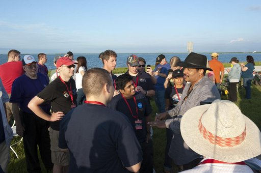 KSC-2011-6814