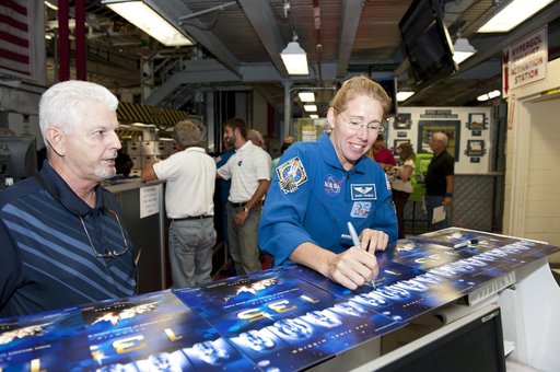 KSC-2011-7050