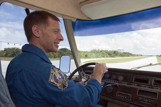 KSC-2011-7060