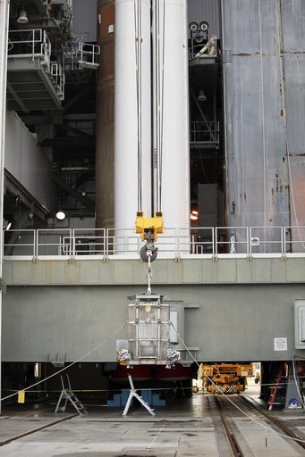 KSC-2011-7833