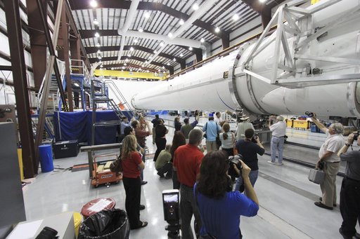 KSC-2011-7885