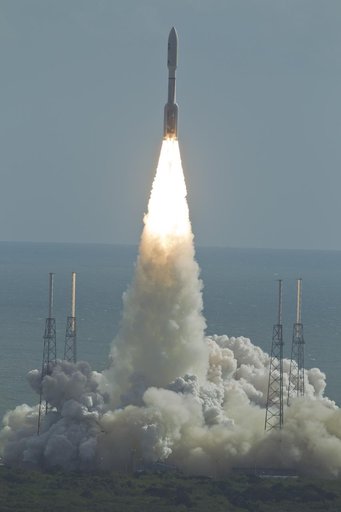 KSC-2011-8033