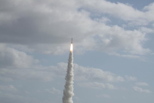 KSC-2011-8040