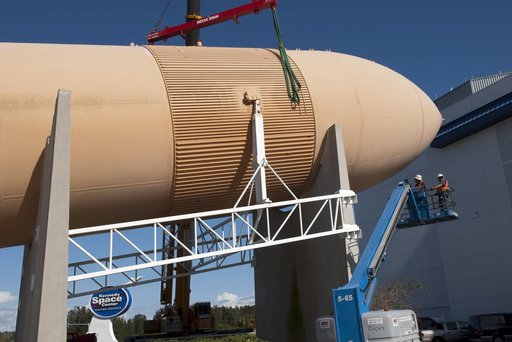 KSC-2011-8136