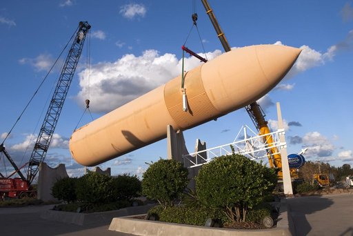 KSC-2011-8140
