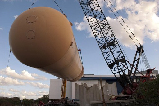 KSC-2011-8141