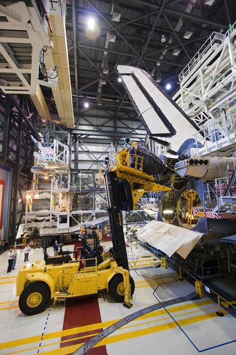 KSC-2011-8169
