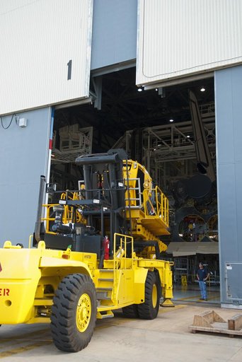 KSC-2011-8184