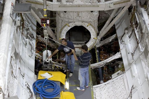 KSC-2011-8277