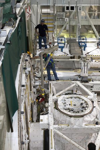 KSC-2011-8281