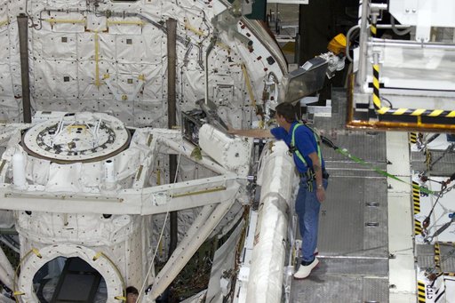 KSC-2011-8288