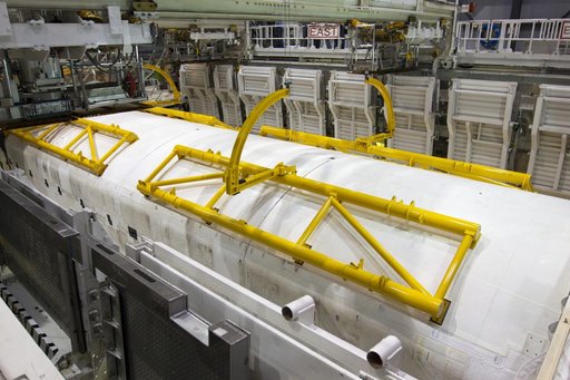 KSC-2011-8319
